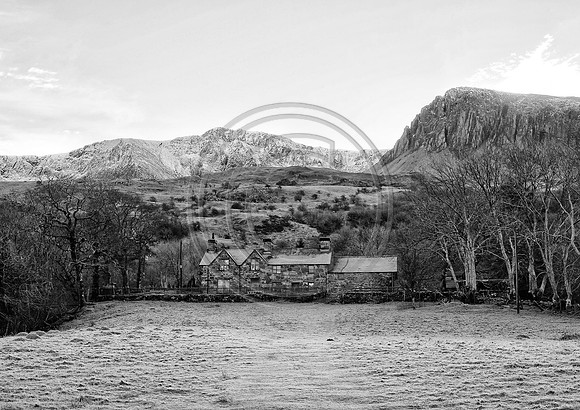 Cadwyn Cader Idris a Ty Nant / Cader Idris and Ty Want
